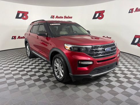 Used 2020 Ford Explorer XLT w/ Equipment Group 202A AWD/4WD image 10