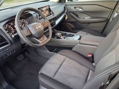 New 2026 Nissan Rogue SV FWD image 7