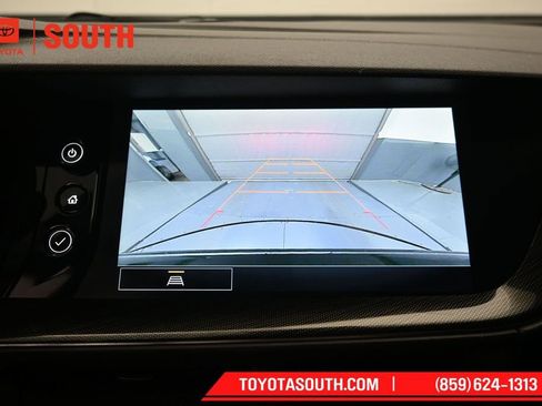 Used 2021 Buick Envision Essence w/ Sport Touring Package AWD/4WD image 17