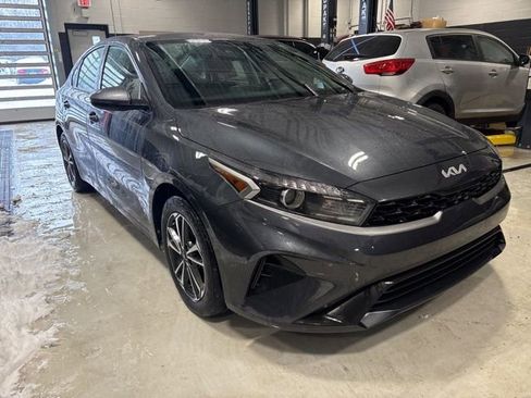 Certified 2023 Kia Forte LXS w/ LXS Technology Package image 3
