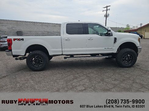 Used 2018 Ford F250 Lariat w/ Lariat Ultimate Package AWD/4WD image 8