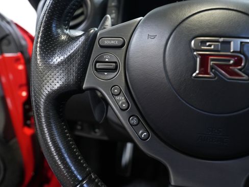 Used 2012 Nissan GT-R Premium image 35