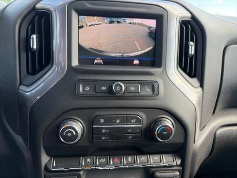 Used 2022 Chevrolet Silverado 1500 Custom w/ Safety Confidence Package RWD image 7