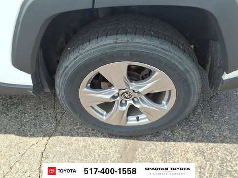 Used 2023 Toyota RAV4 XLE AWD/4WD image 11