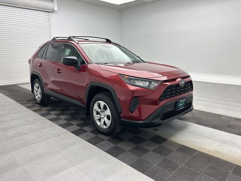 Used 2021 Toyota RAV4 LE AWD/4WD image 7