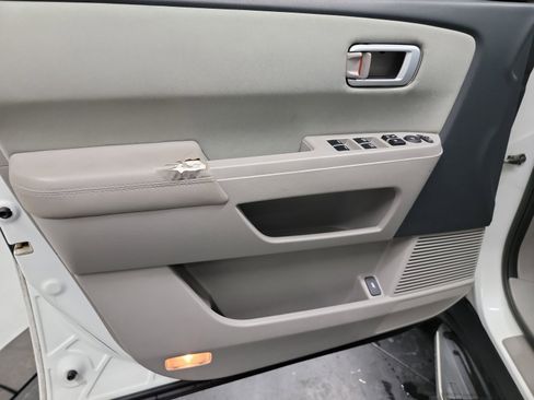 Used 2014 Honda Pilot LX image 13