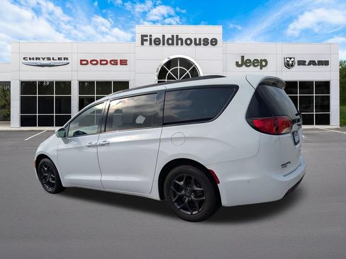 Used 2020 Chrysler Pacifica Touring-L Plus FWD image 7