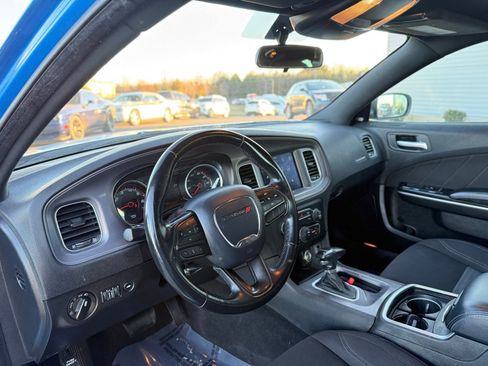 Used 2023 Dodge Charger SXT image 24