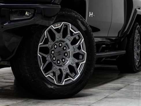Used 2025 GMC Hummer EV 3X AWD/4WD image 3
