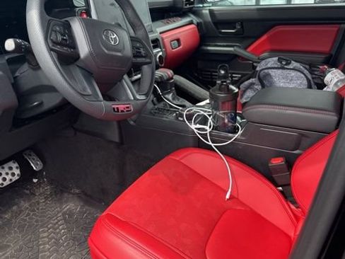 Used 2025 Toyota Tacoma TRD Pro image 17
