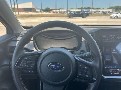 Used 2024 Subaru Crosstrek 2.5i Limited AWD/4WD image 16