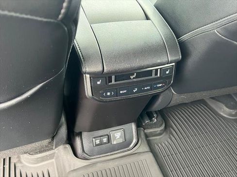 Certified 2020 Toyota Highlander Platinum AWD/4WD image 19