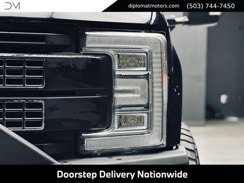Used 2017 Ford F250 Platinum w/ Platinum Ultimate Package AWD/4WD image 13