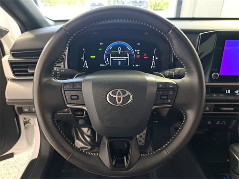 Used 2025 Toyota Camry SE image 26