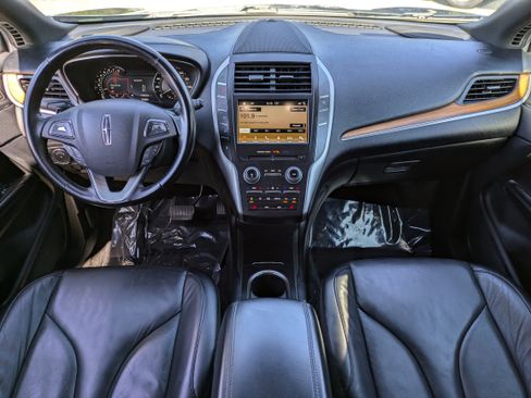 Used 2018 Lincoln MKC Select w/ Select Plus Package image 17