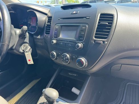 Used 2016 Kia Forte EX FWD image 29