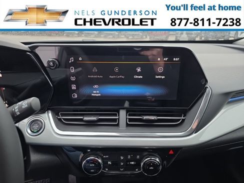 New 2026 Chevrolet Trax LT w/ Sunroof Package image 18