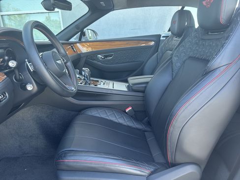 Used 2020 Bentley Continental GT image 15
