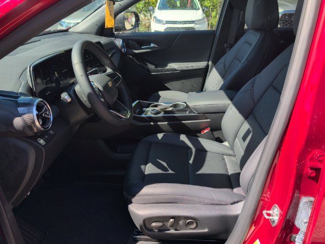 Used 2026 Chevrolet Equinox LT w/ Convenience Package II FWD image 22