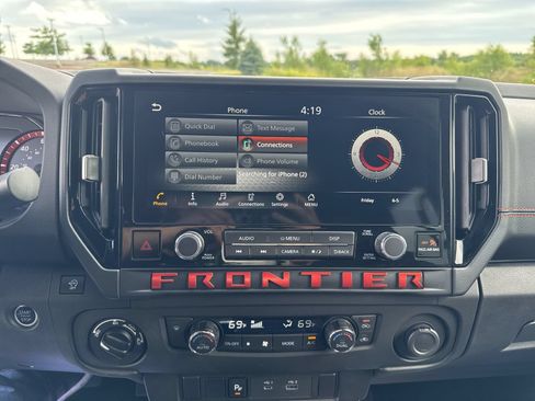 Used 2025 Nissan Frontier PRO-4X AWD/4WD image 15