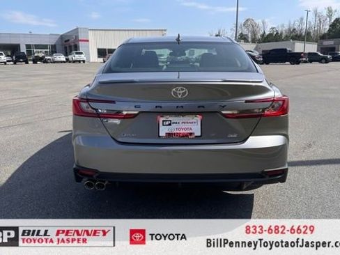 New 2026 Toyota Camry SE image 4