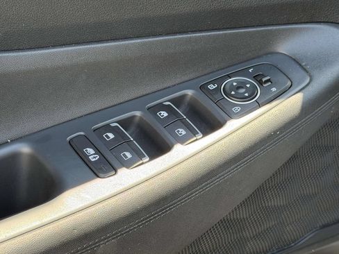 Certified 2022 Hyundai Santa Fe SEL AWD/4WD image 17
