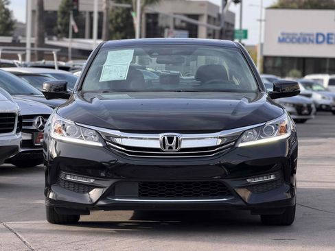 Used 2016 Honda Accord EX image 2