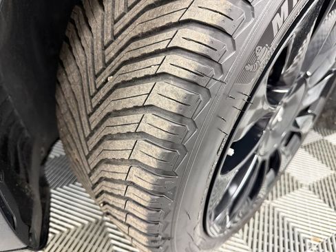 Used 2022 Tesla Model Y Performance image 31