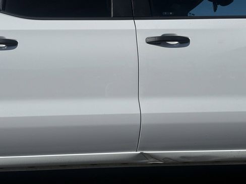 Used 2023 Chevrolet Silverado 1500 Custom image 7