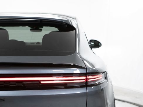 New 2026 Porsche Cayenne GTS AWD/4WD image 21