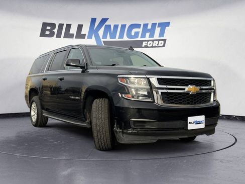 Used 2019 Chevrolet Suburban LT image 7