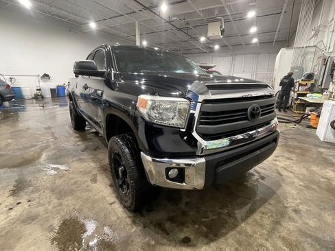 Used 2014 Toyota Tundra SR5 image 1