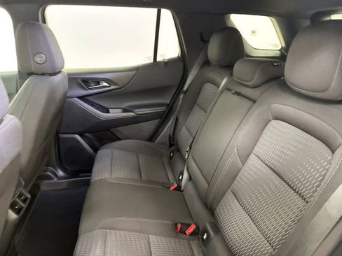 Used 2025 Chevrolet Equinox LT image 18