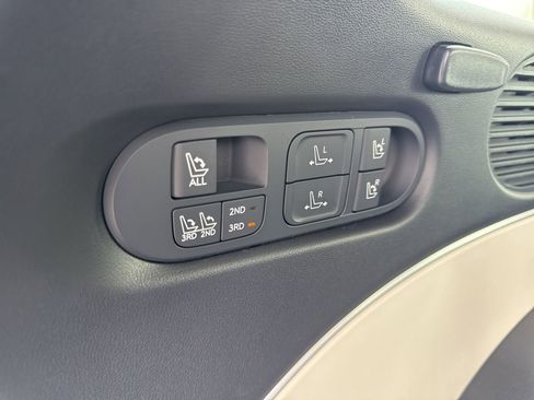 Used 2026 Hyundai Palisade Calligraphy image 12