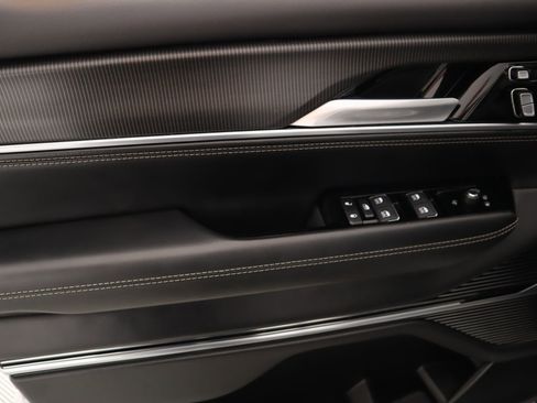 Used 2024 Jeep Grand Wagoneer Series II w/ Quick Order Packagew 28T AWD/4WD image 18