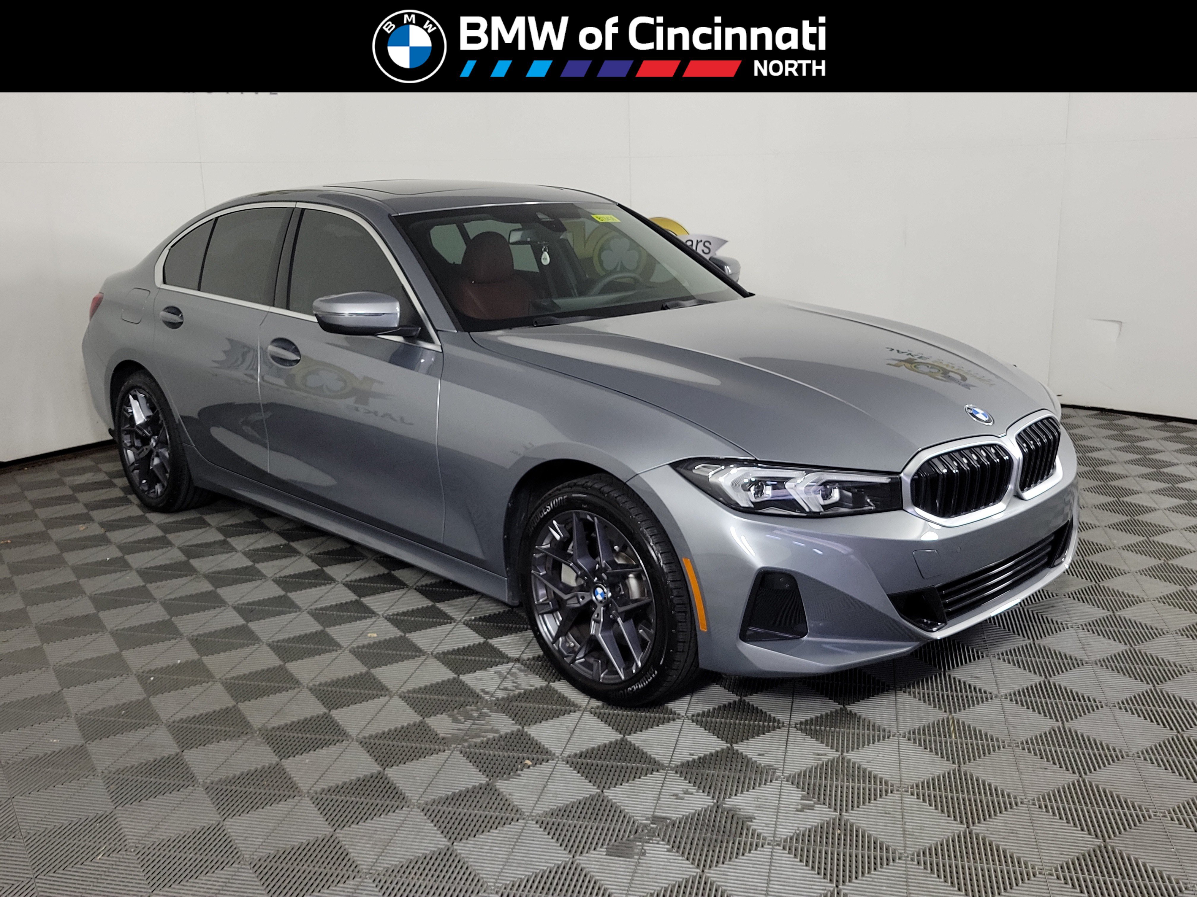 Certified 2025 BMW 330i xDrive Sedan w/ Convenience Package AWD/4WD image 1