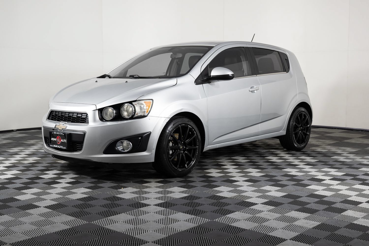 Used 2015 Chevrolet Sonic LTZ FWD image 1
