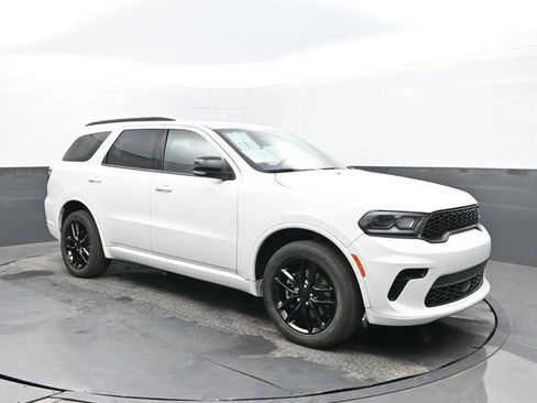 Used 2024 Dodge Durango GT image 7
