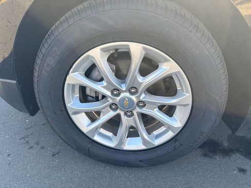 Used 2020 Chevrolet Equinox LT image 11