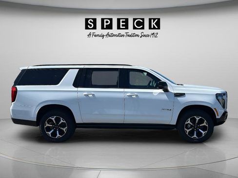New 2026 GMC Yukon XL AT4 w/ AT4 Premium Package AWD/4WD image 6