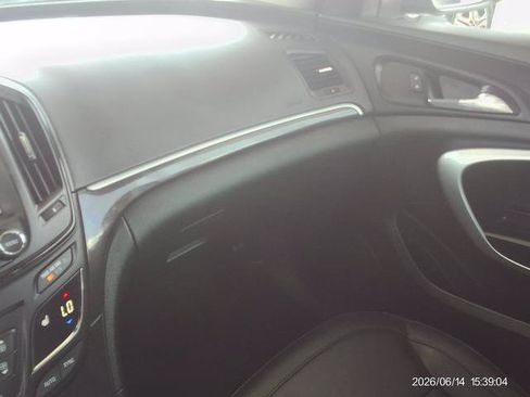 Used 2016 Buick Regal FWD image 12