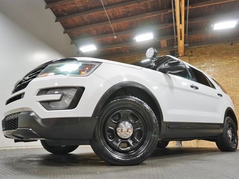 Used 2018 Ford Explorer 4WD Police Interceptor image 3