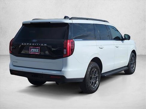 Certified 2025 Ford Expedition Active RWD image 7