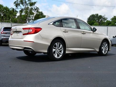 Used 2020 Honda Accord LX image 7