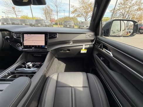 New 2026 Jeep Grand Wagoneer L Summit image 14