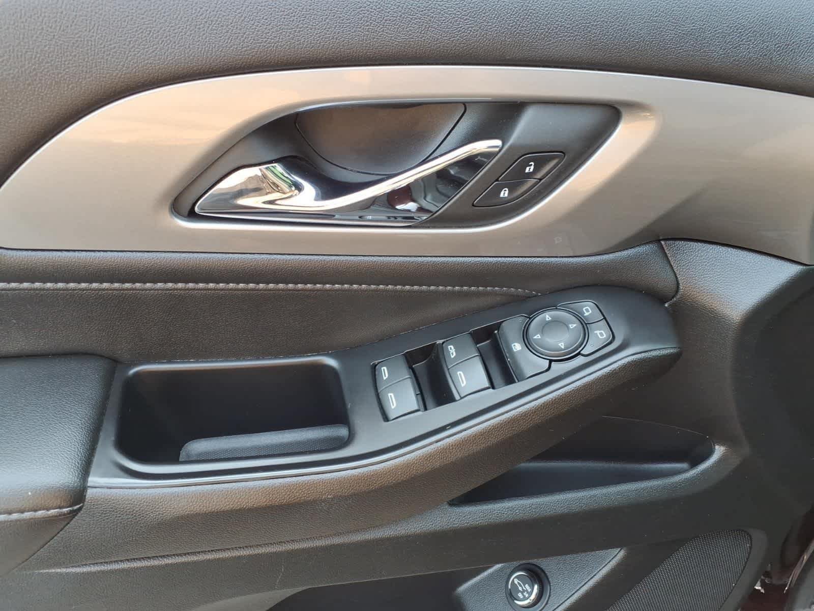 Used 2023 Chevrolet Traverse LT w/ LPO, Floor Liner Package AWD/4WD image 13