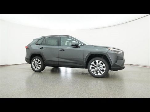 Used 2025 Toyota RAV4 XLE Premium image 53