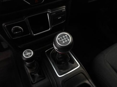 Used 2020 Jeep Wrangler Unlimited Sport AWD/4WD image 4
