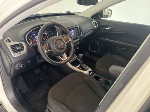 Used 2018 Jeep Compass Sport FWD image 26