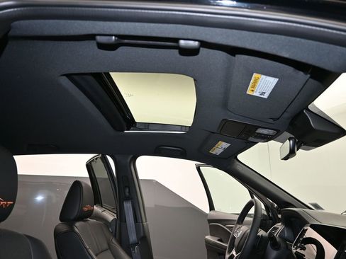 Certified 2022 Honda Passport TrailSport image 33